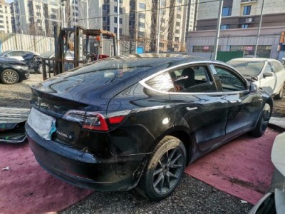 20年特斯拉MODEL 3中型车