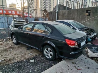 10年大众朗逸小型车