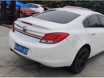 10年别克君威中型车
