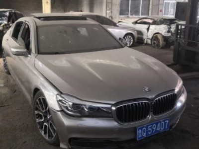 17年宝马宝马7系中型车