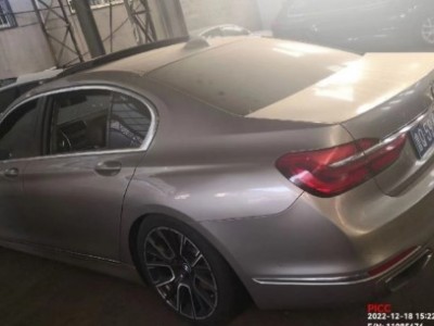 17年宝马宝马7系中型车