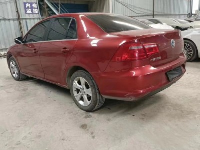 14年大众宝来中型车