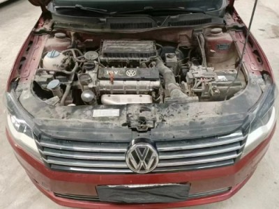 14年大众宝来中型车