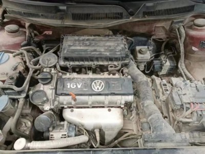 14年大众宝来中型车