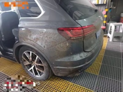 19年大众途锐SUV