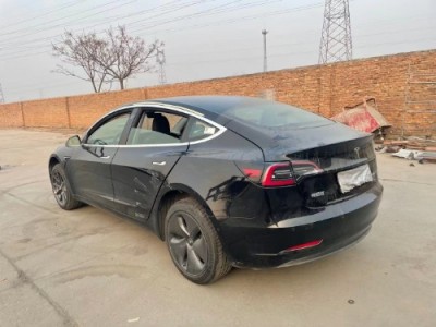 20年特斯拉MODEL 3中型车