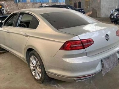 18年大众迈腾中型车