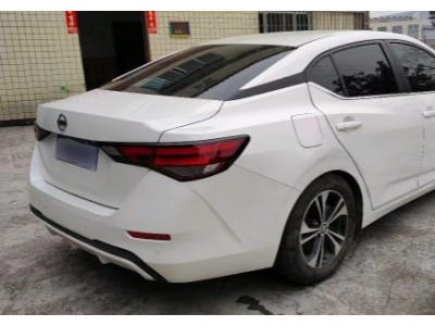 21年日产轩逸中型车