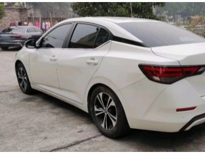 21年日产轩逸中型车