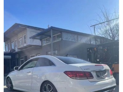 16年奔驰奔驰E级小型车