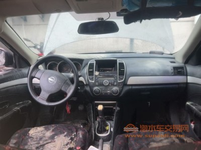 16年日产轩逸中型车