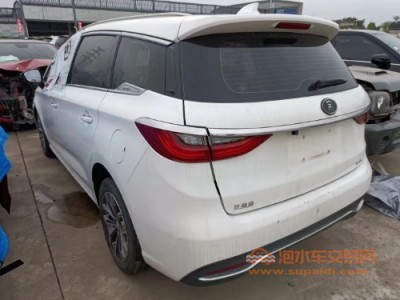 19年比亚迪宋MAX中型车