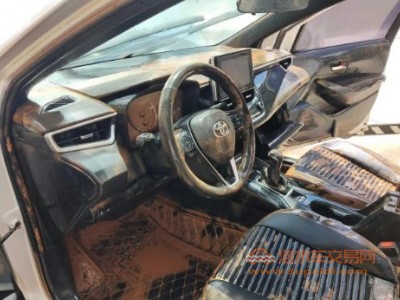 20年丰田雷凌中型车