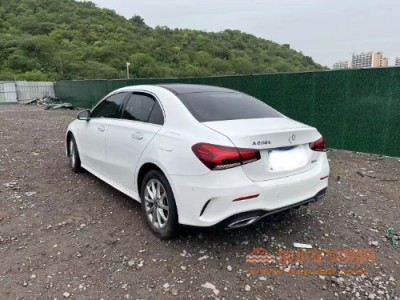 21年奔驰A级微型车
