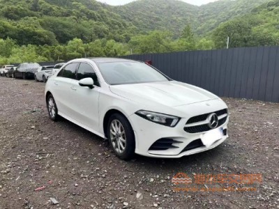 21年奔驰A级微型车