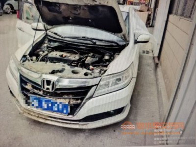 17年本田凌派中型车