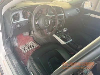 16年奥迪奥迪A5中型车