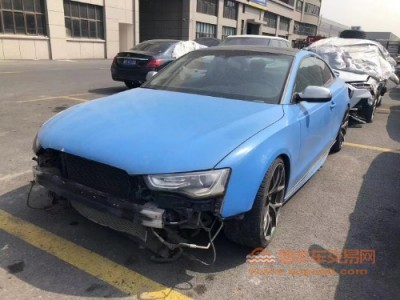 13年奥迪奥迪A5中型车