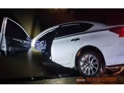 22年日产轩逸小型车