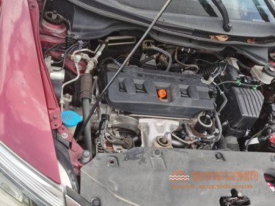 13年本田凌派中型车