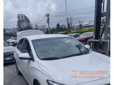 22年雪佛兰科鲁泽中型车