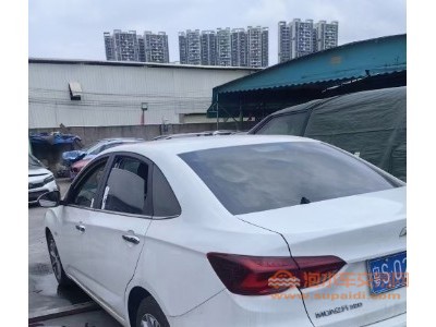 22年雪佛兰科鲁泽中型车