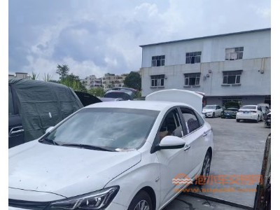 22年雪佛兰科鲁泽中型车