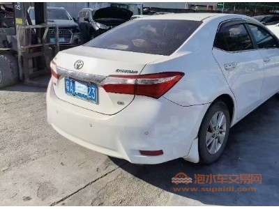 15年丰田卡罗拉中型车