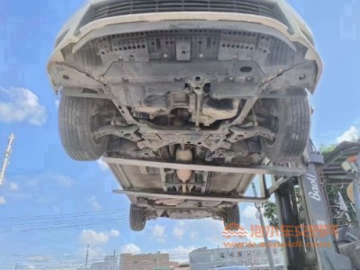 15年丰田卡罗拉中型车