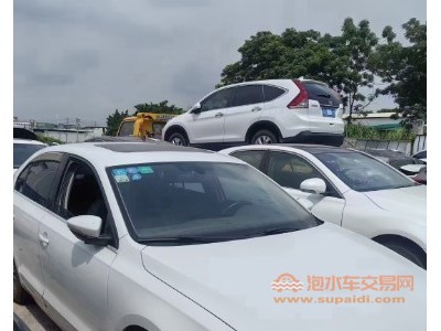 16年大众速腾中型车