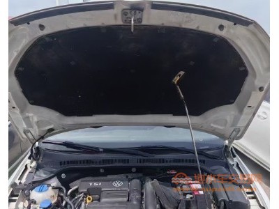 16年大众速腾中型车