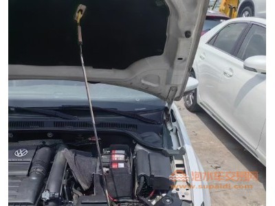 16年大众速腾中型车