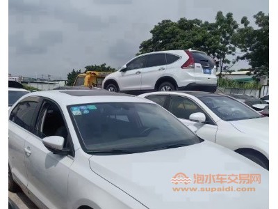 16年大众速腾中型车