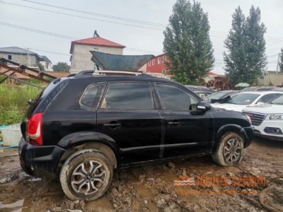 13年现代途胜SUV