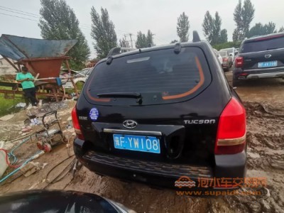 13年现代途胜SUV