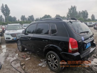 13年现代途胜SUV
