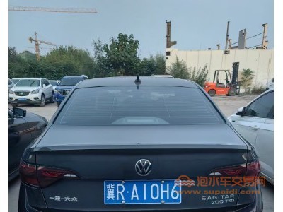 23年大众速腾中型车