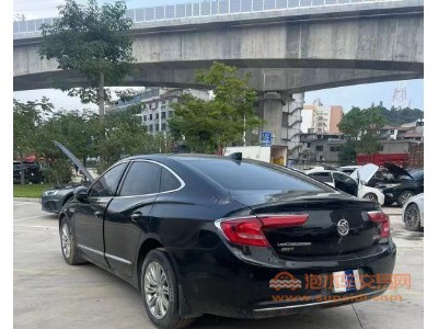 19年别克君越中型车