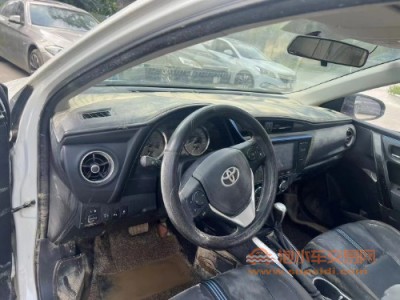 19年丰田雷凌中型车