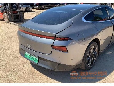 21年小鹏汽车小鹏汽车P7中型车