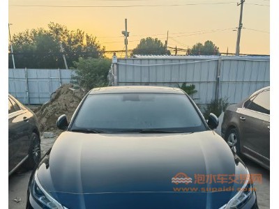 22年日产天籁中型车