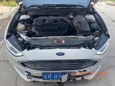 18年福特蒙迪欧中型车