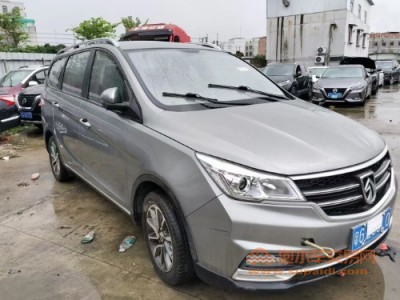 20年宝骏宝骏730SUV