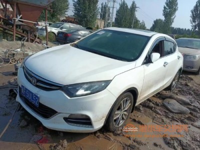 18年长安逸动XT中型车