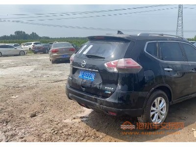16年日产奇骏SUV