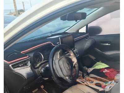 20年丰田卡罗拉中型车