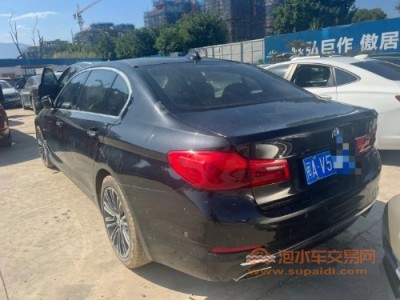18年宝马宝马5系中型车