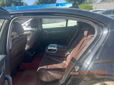 18年宝马宝马5系中型车