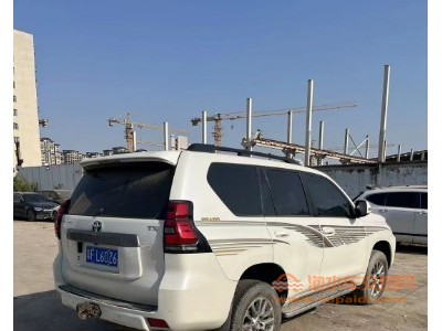 20年丰田霸道SUV