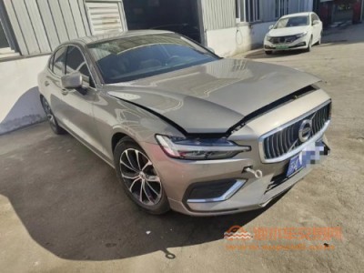 21年沃尔沃沃尔沃S60中型车